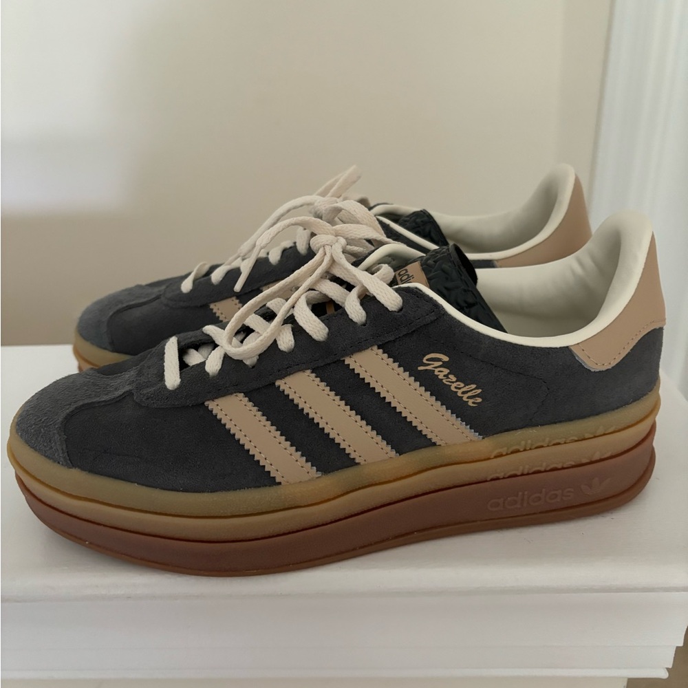 Adidas Gazelle Bold Sneaker size 7 Grey/Beige/Cream